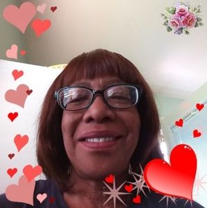 Meet your Posher, Lorraine